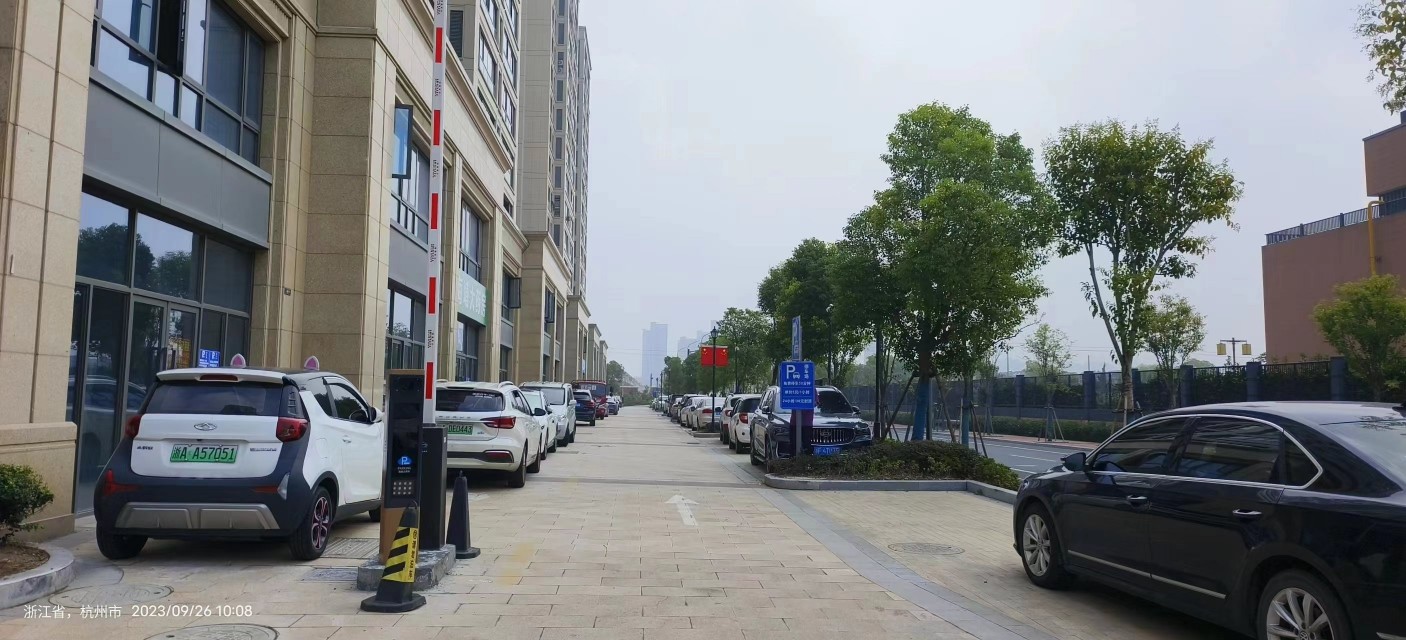 杭州市云上學府停車場