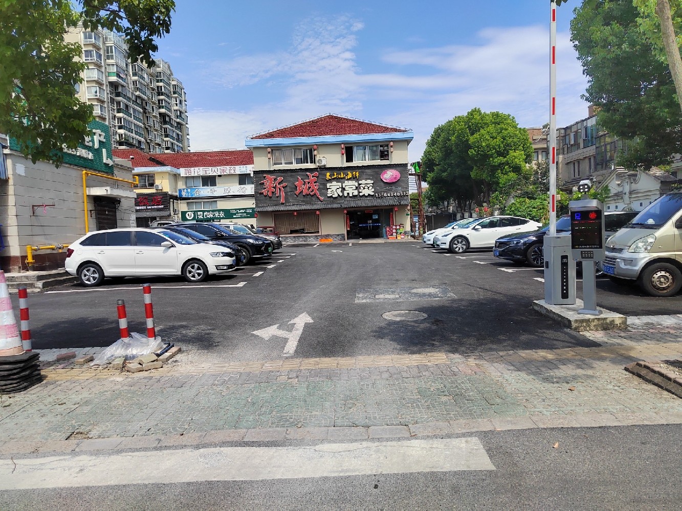 上海市碧海云居廣場停車場