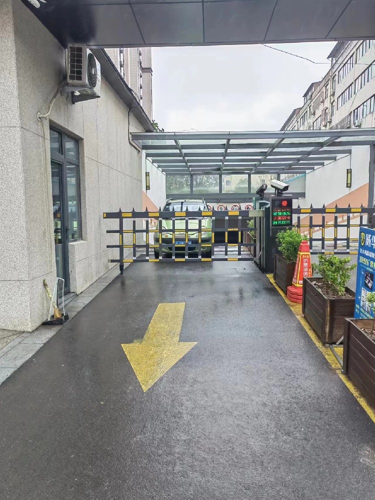 渭南市合陽縣時代廣場停車場