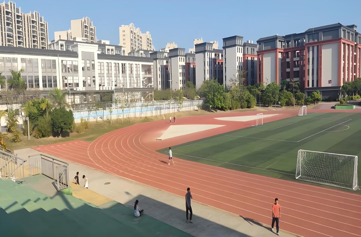汕尾市華大實驗學校