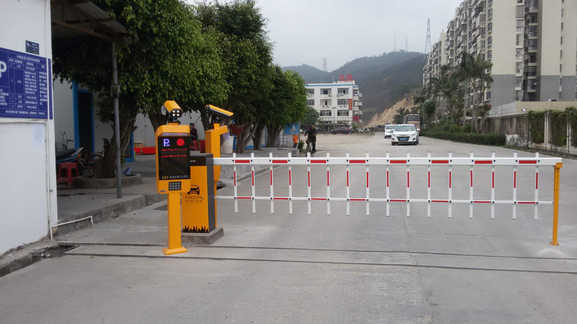 廣東珠海南水鎮(zhèn)車牌識別系統(tǒng)