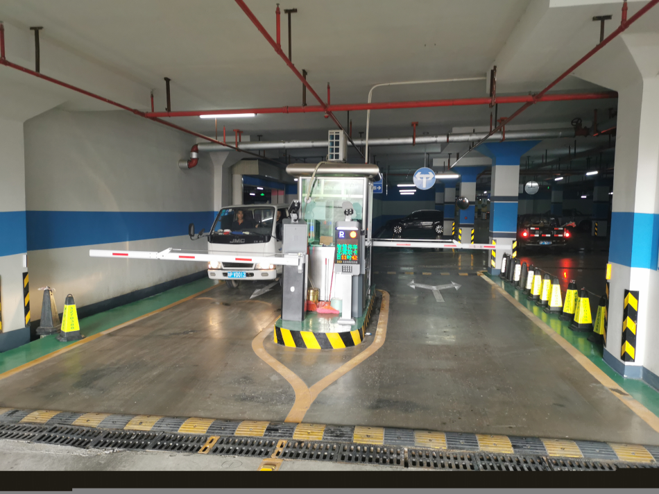河源市源城區(qū)桃園國際地下停車場